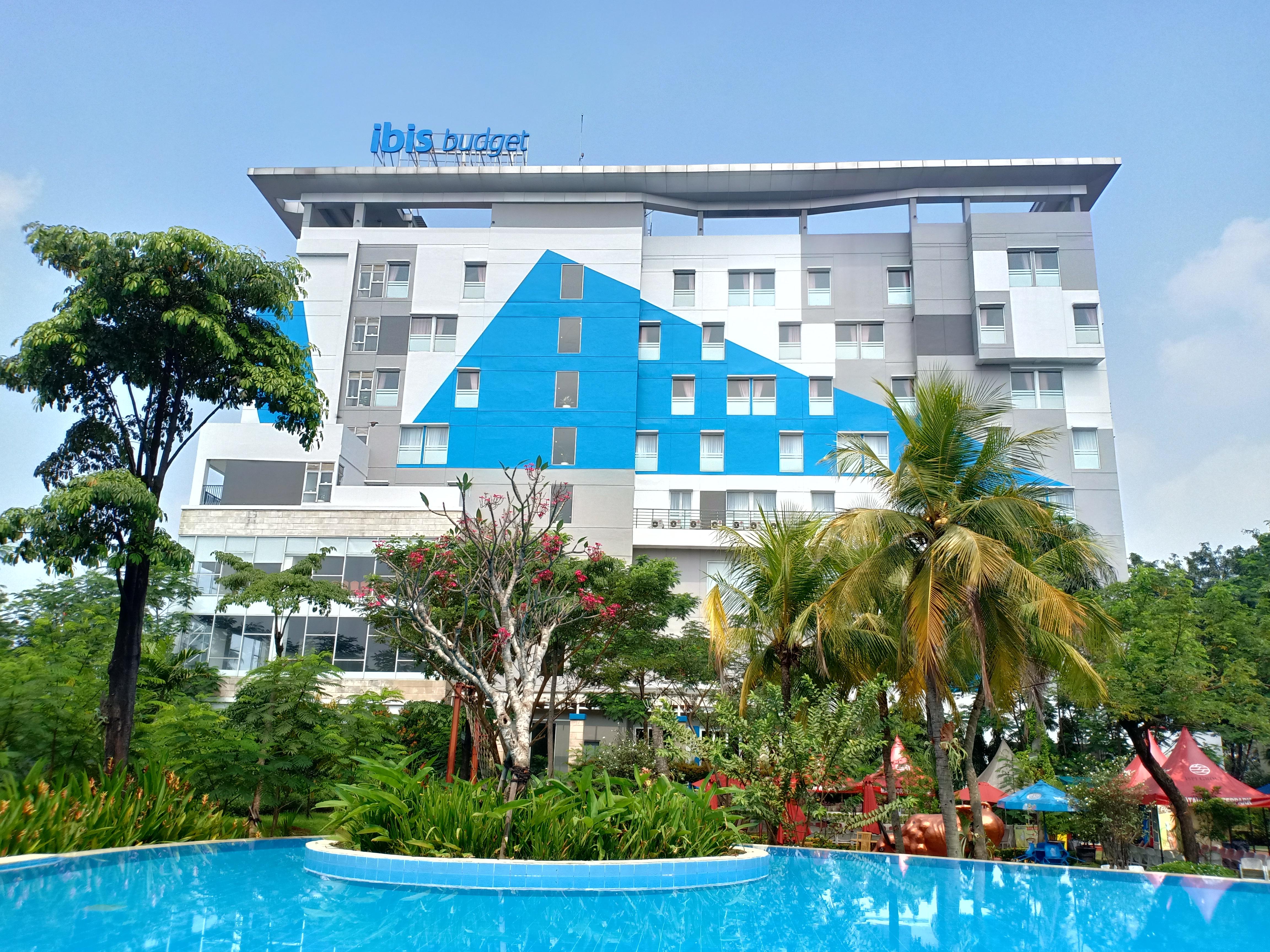 Ibis Budget Cikarang Festival Bekasi Exterior foto