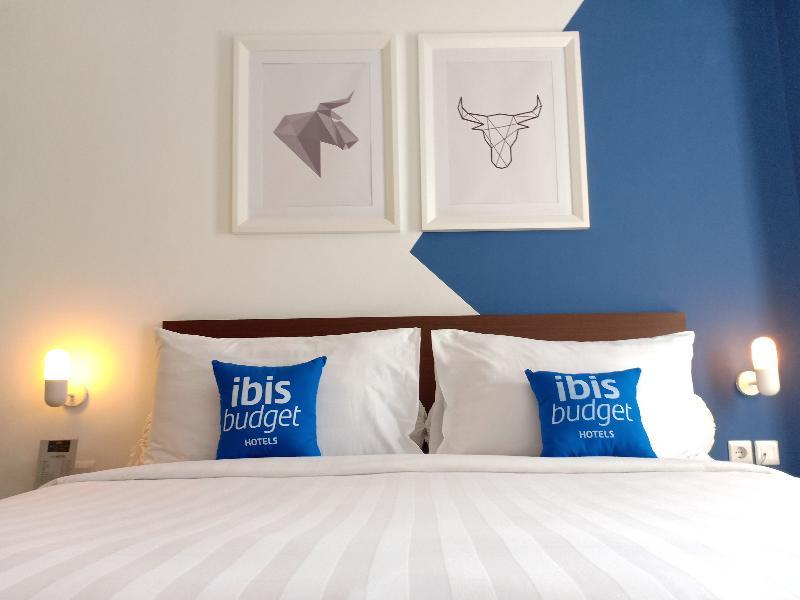 Ibis Budget Cikarang Festival Bekasi Exterior foto