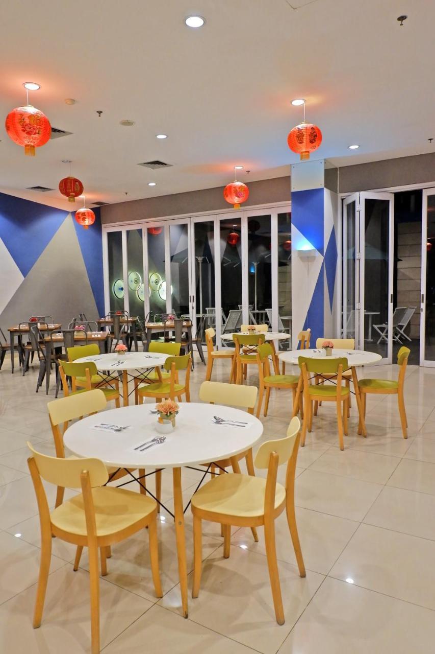 Ibis Budget Cikarang Festival Bekasi Exterior foto