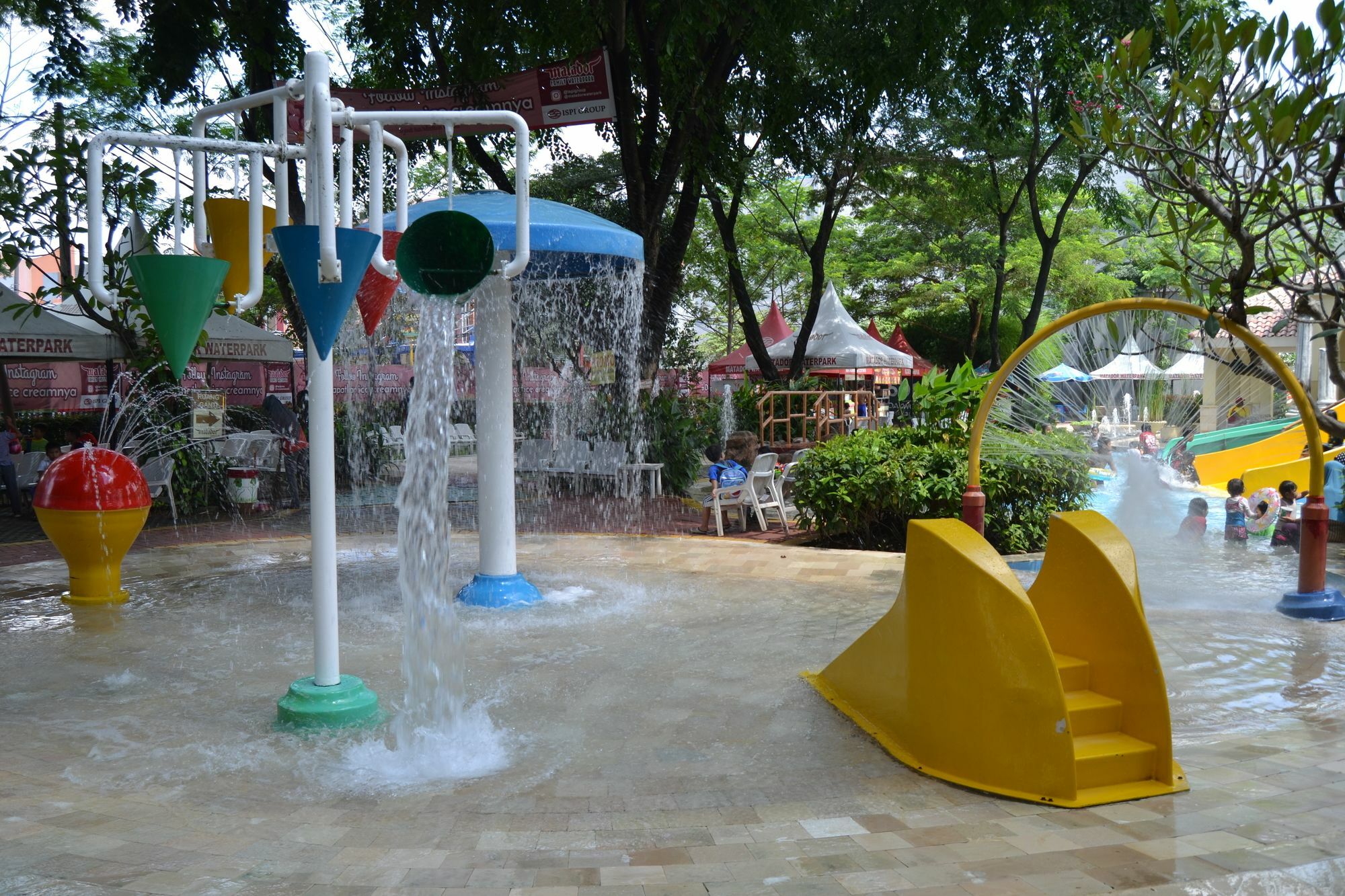 Ibis Budget Cikarang Festival Bekasi Exterior foto
